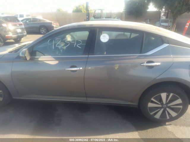 1N4BL4EV1KC163484 Nissan Altima 2.5 Sl