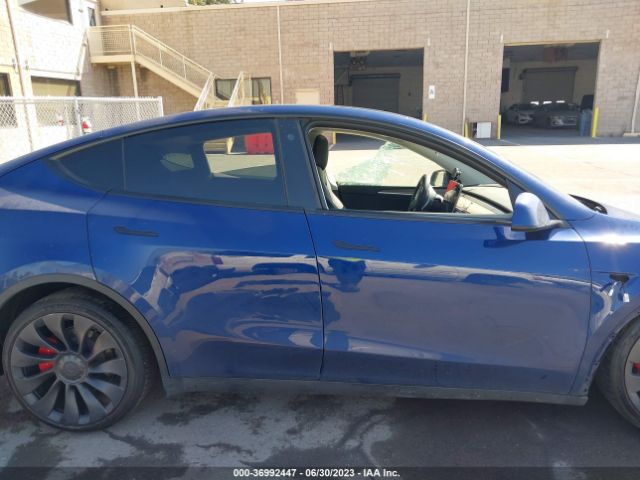 7SAYGDEF2PF598898 Tesla Model Y Performance