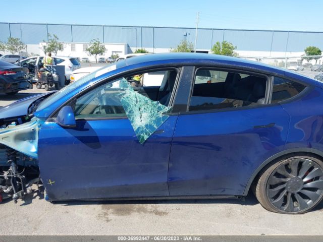 7SAYGDEF2PF598898 Tesla Model Y Performance