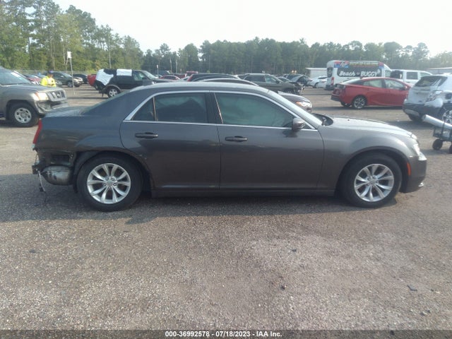 Chrysler 300 Limited 2015 2C3CCAAG0FH808041 Image 13