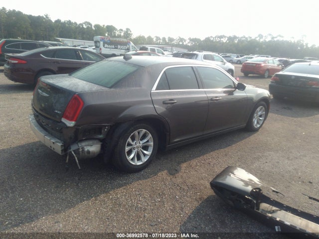 Chrysler 300 Limited 2015 2C3CCAAG0FH808041 Image 4