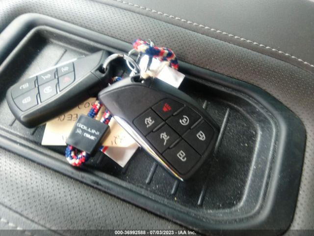 1GKS2BKD8NR302030 GMC YUKON SLT
