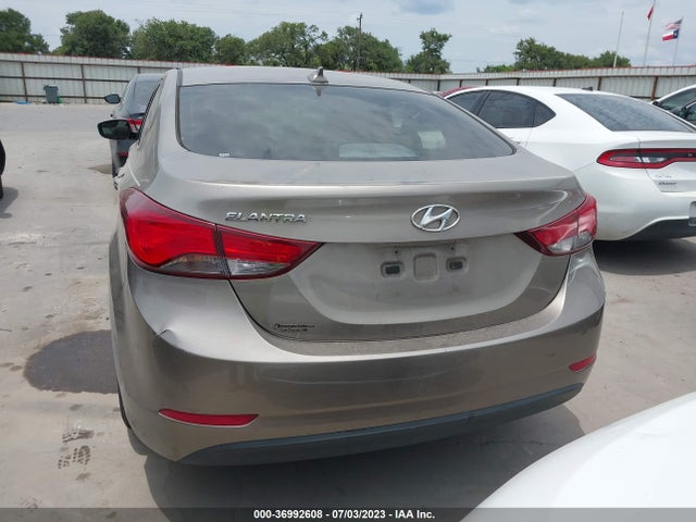 Hyundai ELANTRA SE 2016 5NPDH4AE9GH700009 Image 8