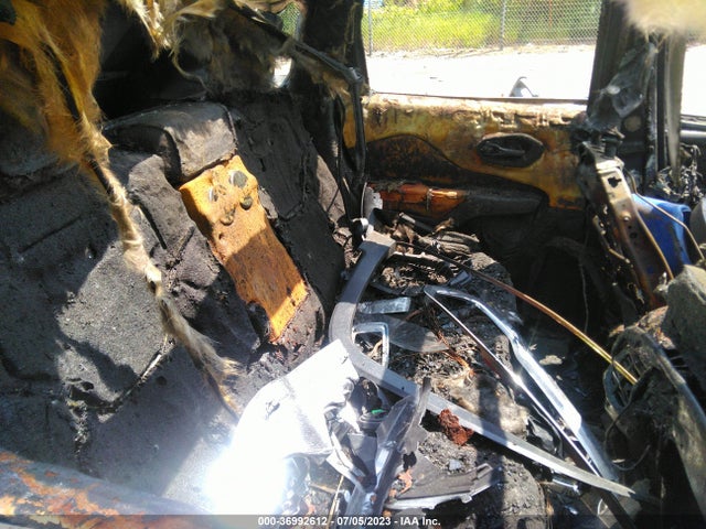 1C4PJMCS3FW550959 Jeep Cherokee Latitude