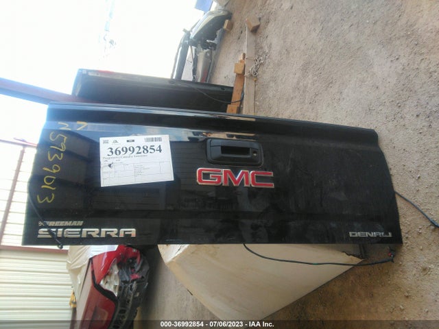GMC Sierra 1500 Denali 2018 3GTU2PEJ3JG335899 Image 2