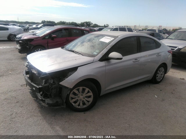 Hyundai ACCENT SE 2018 3KPC24A38JE010632 Image 2