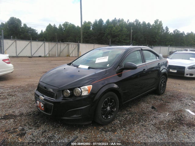 Chevrolet Sonic Lt Auto 2014 1G1JC5SH2E4109645 Image 2