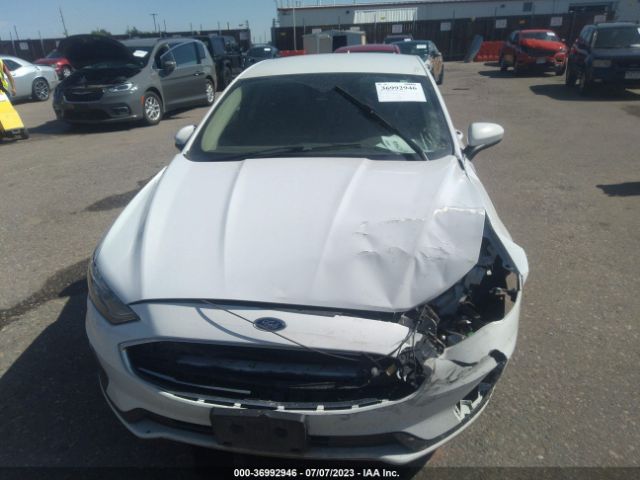 3FA6P0LU1KR255561 Ford Fusion Hybrid Se