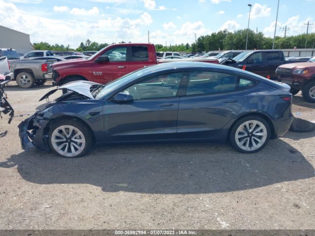 5YJ3E1EA1PF384386 Tesla MODEL 3