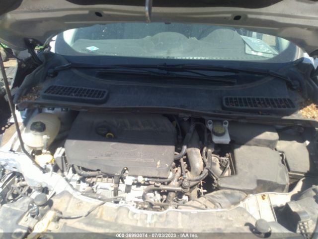 1FMCU9GD2HUE49677 Ford ESCAPE SE