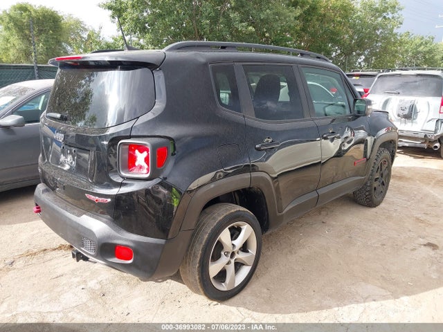 ZACCJBCB9JPH21965 Jeep Renegade Trailhawk