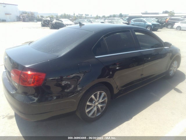 3VWD17AJXEM434474 Volkswagen Jetta Sedan Se