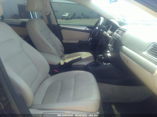 3VWD17AJXEM434474 Volkswagen Jetta Sedan Se