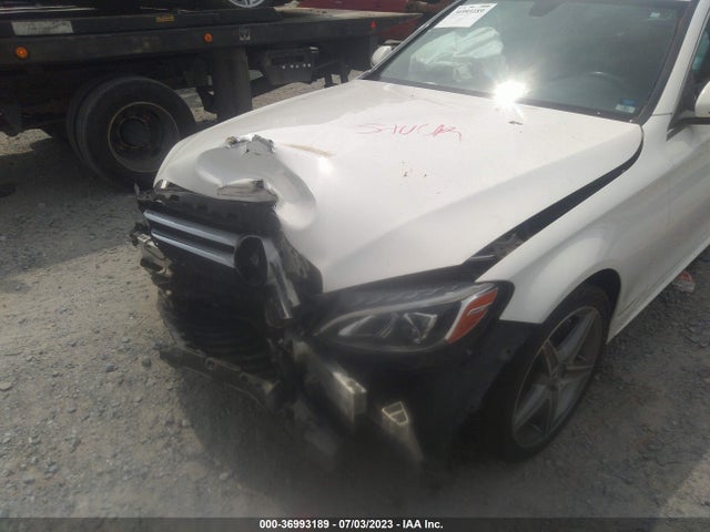 55SWF4KB0JU279529 Mercedes-Benz C-class C 300