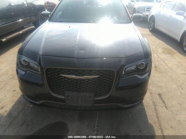Chrysler 300 300s Alloy Edition 2016 2C3CCABG9GH273520 Image 12