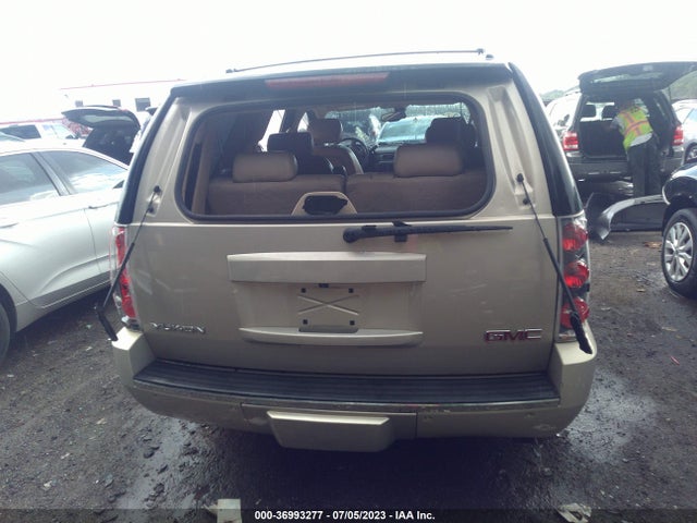 2008 GMC YUKON DENALI VIN: 1GKEC63878J213216
