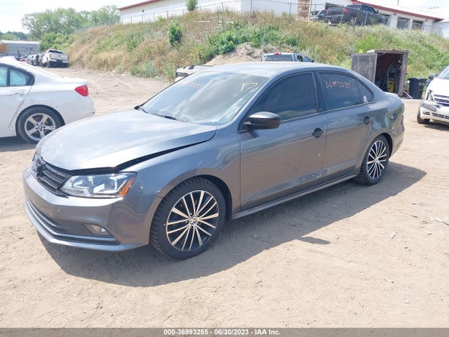 3VWB17AJ9GM302364 Volkswagen Jetta Sedan 1.8t Sport