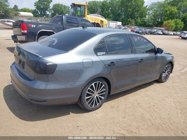 3VWB17AJ9GM302364 Volkswagen Jetta Sedan 1.8t Sport