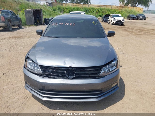 3VWB17AJ9GM302364 Volkswagen Jetta Sedan 1.8t Sport