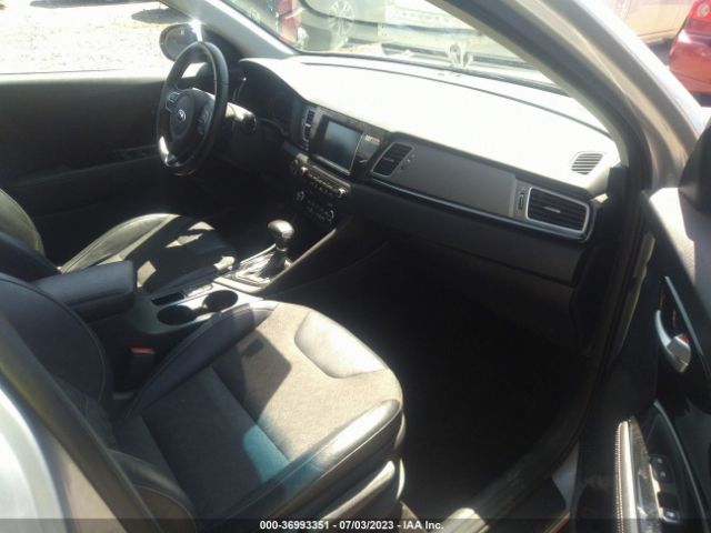KNDCC3LC8H5103435 KIA NIRO EX