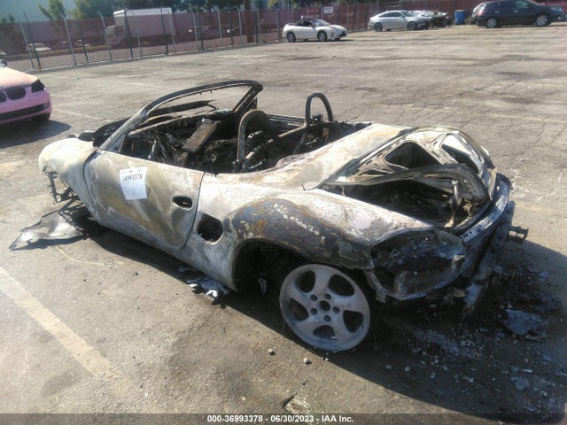 2002 PORSCHE BOXSTER WP0CB29802U660109 Photo 2