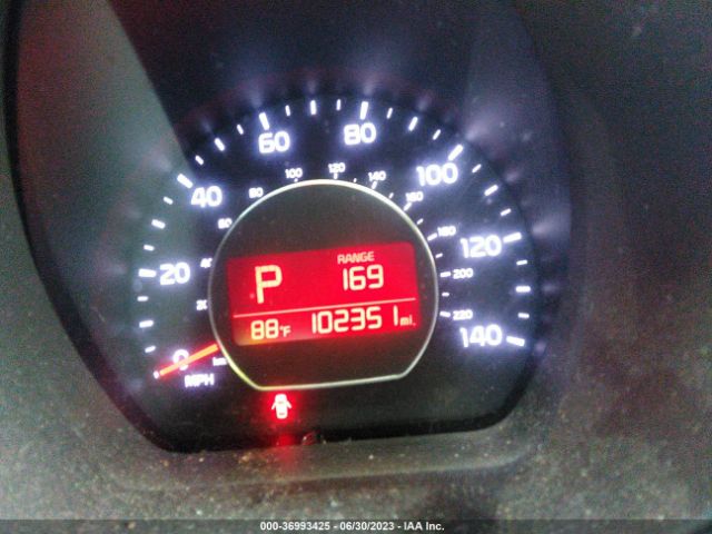 KNDJN2A25E7720958 KIA Soul Base