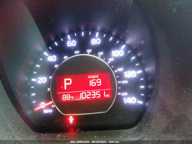 KNDJN2A25E7720958 KIA Soul Base