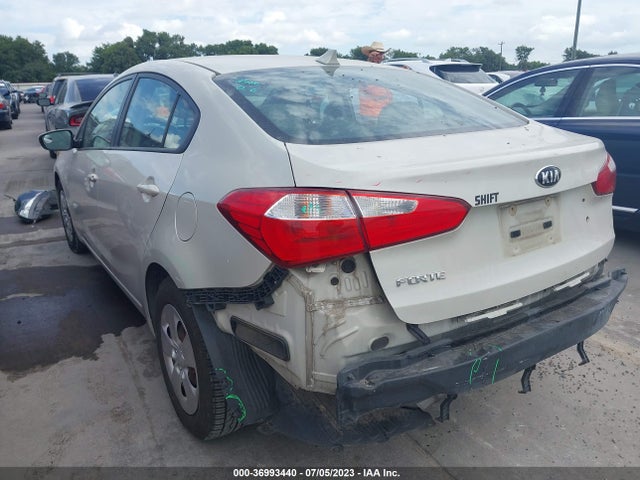 KIA FORTE LX 2015 KNAFK4A61F5298971 Image 4