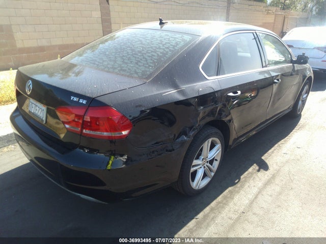 1VWBT7A30EC106078 Volkswagen Passat Se W/sunroof & Nav