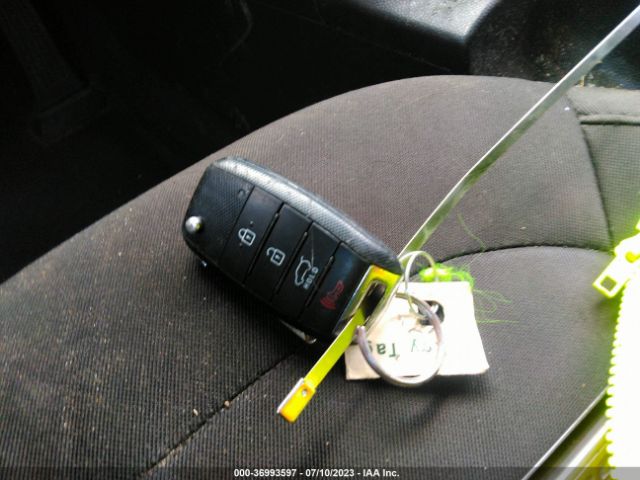 KNDJN2A26H7446349 KIA Soul Base