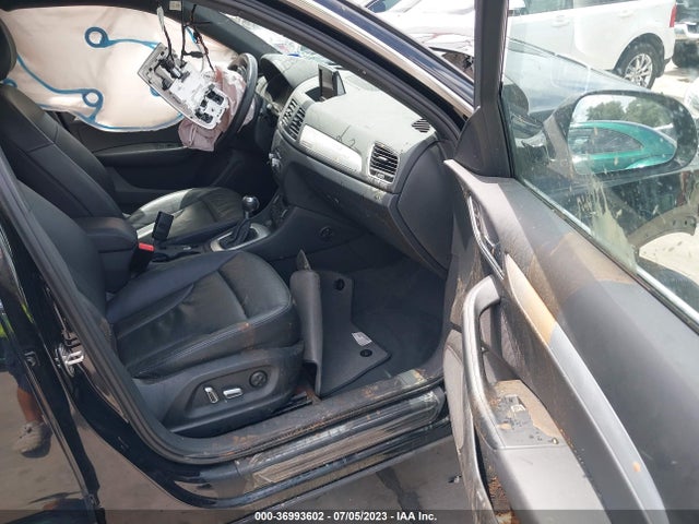 WA1EFCFS9GR010153 Audi Q3 Premium Plus