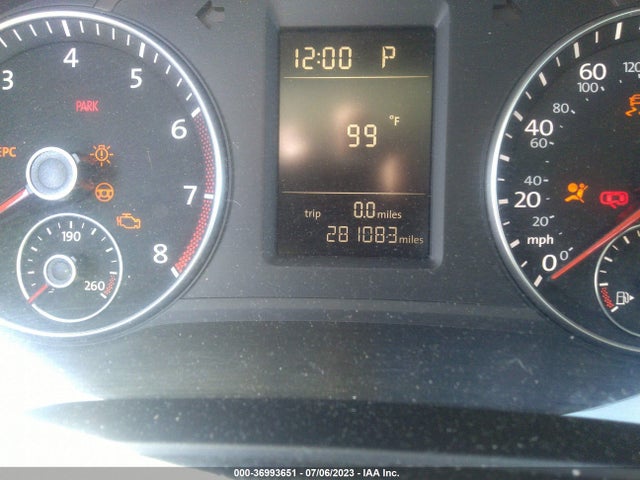 1VWAT7A37FC080611 Volkswagen Passat 1.8t Wolfsburg Ed