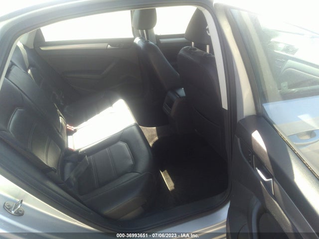 1VWAT7A37FC080611 Volkswagen Passat 1.8t Wolfsburg Ed