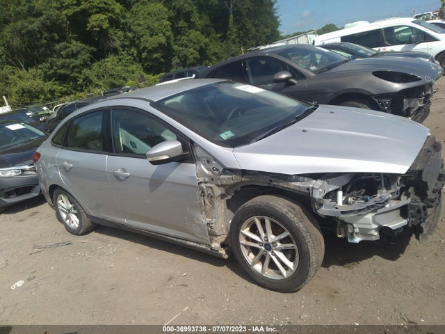 2015 FORD FOCUS SE VIN: 1FADP3F27FL224435