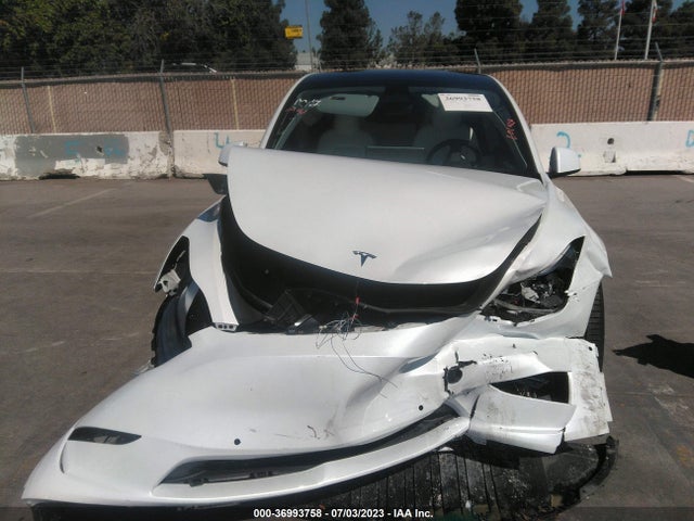 Tesla Model Y Performance 2022 7SAYGDEF1NF550838 Image 3