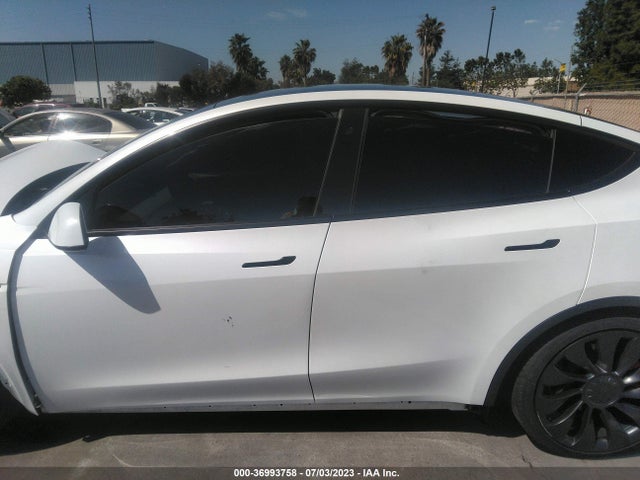Tesla Model Y Performance 2022 7SAYGDEF1NF550838 Image 5