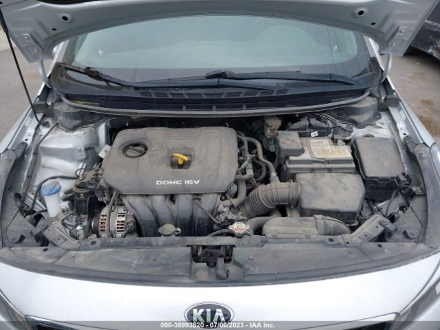 3KPFK4A7XJE209472 KIA FORTE LX