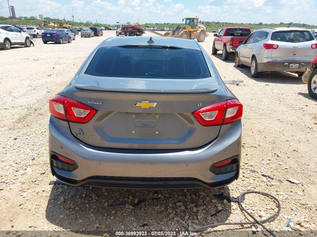 Chevrolet CRUZE LT 2018 1G1BE5SM5J7216614 Image 8