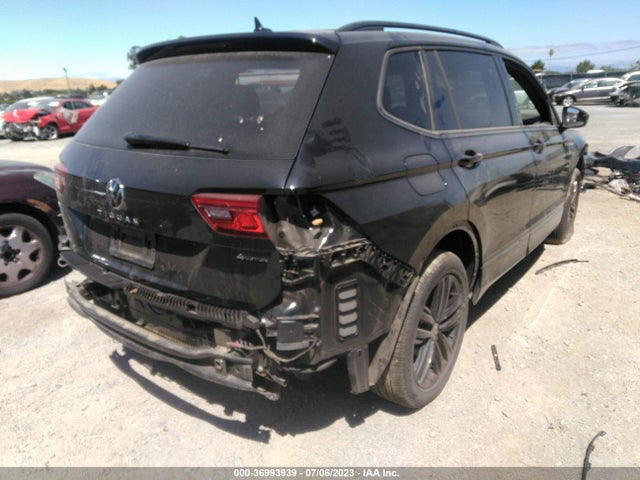 3VV8B7AX1NM157964 Volkswagen Tiguan Se R-line Black