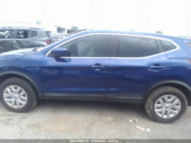 JN1BJ1CP3KW216383 Nissan Rogue Sport S