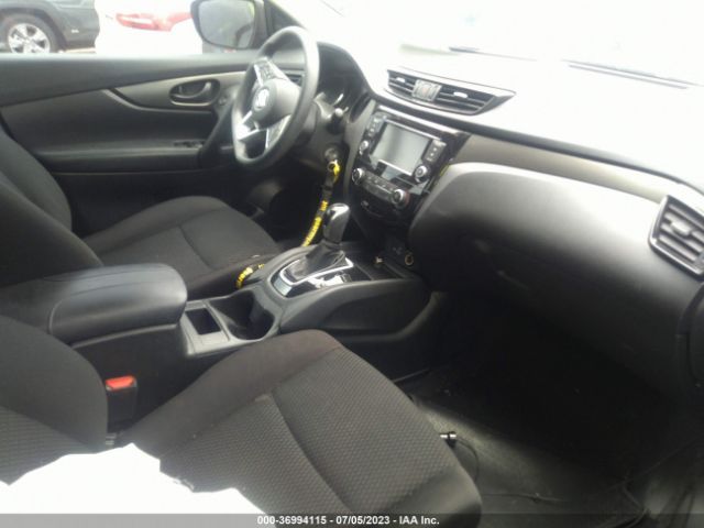 JN1BJ1CP3KW216383 Nissan Rogue Sport S