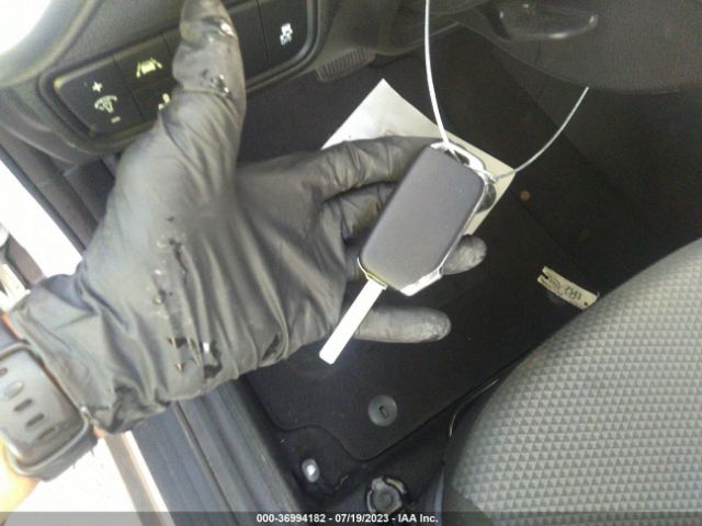KNDJ23AU7N7806188 KIA SOUL LX