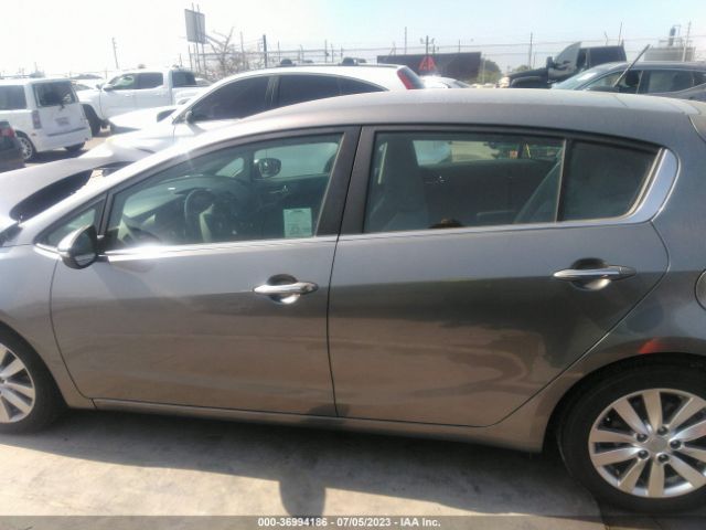 KNAFX5A88F5404616 KIA Forte 5-door Ex