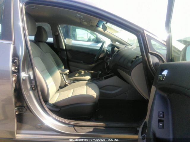 KNAFX5A88F5404616 KIA Forte 5-door Ex