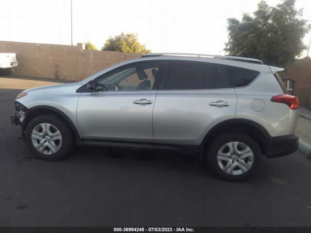 Toyota RAV4 LE 2015 JTMZFREV9FD047561 Image 7