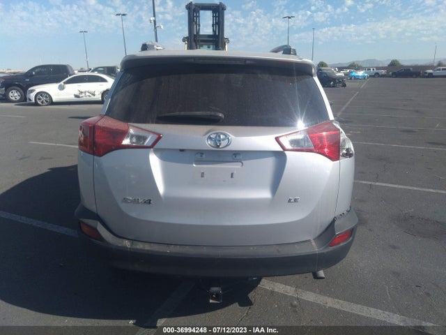 Toyota RAV4 LE 2015 JTMZFREV9FD047561 Image 9