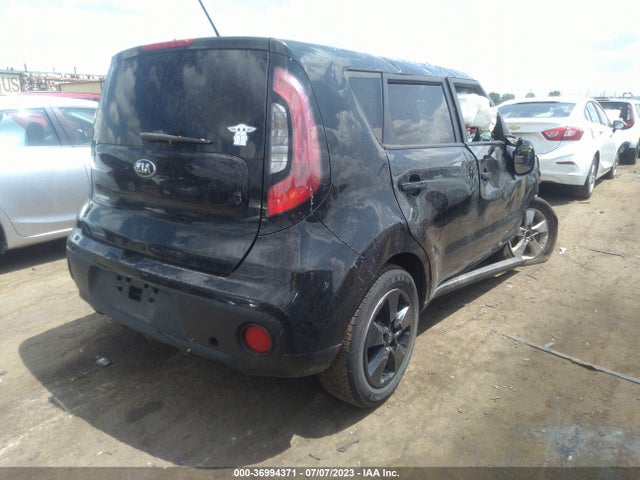 2018 KIA SOUL BASE VIN: KNDJN2A27J7570121