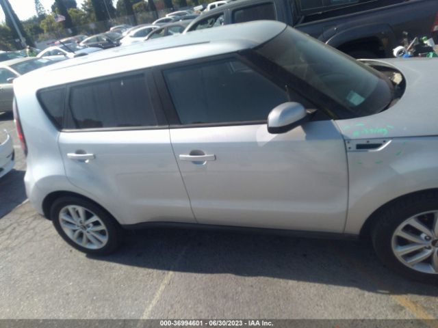 KNDJP3A59J7538779 KIA SOUL +