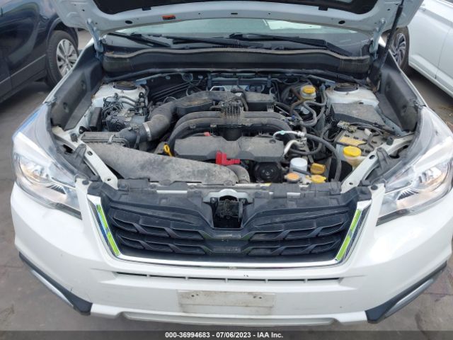 JF2SJAGC6JH574683 Subaru Forester Premium