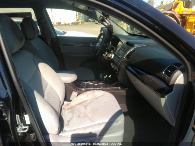 5XYKT3A62FG589804 KIA SORENTO LX